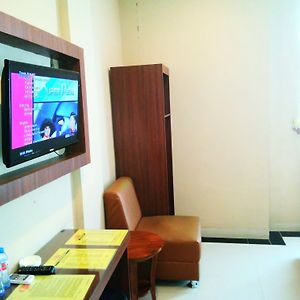 Hotel Parma Paus